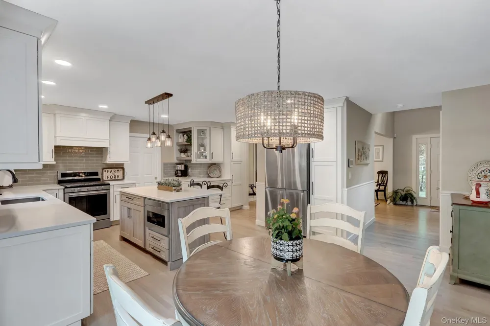 4 Apple Lane Wading River, NY 11792