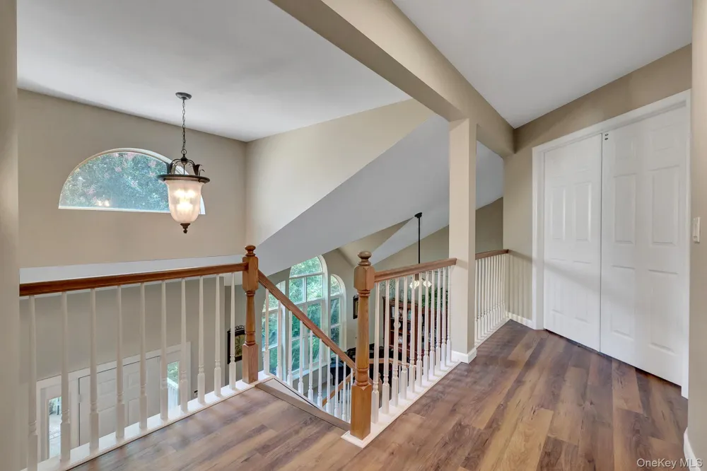 4 Apple Lane Wading River, NY 11792