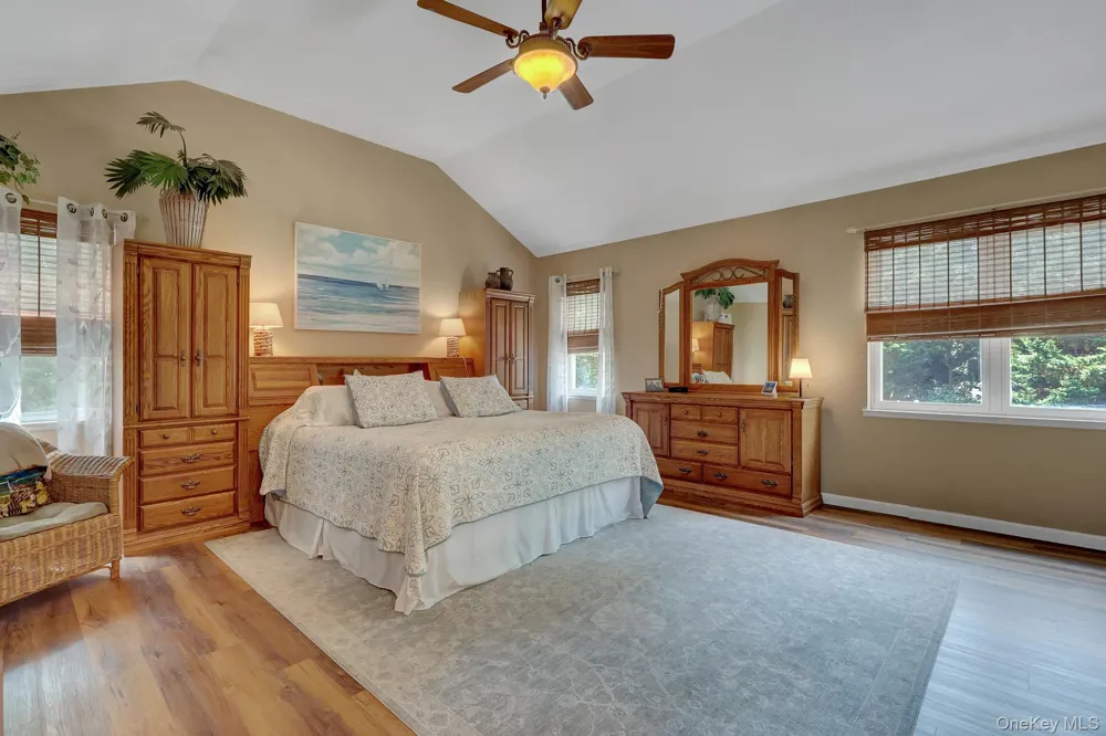 4 Apple Lane Wading River, NY 11792