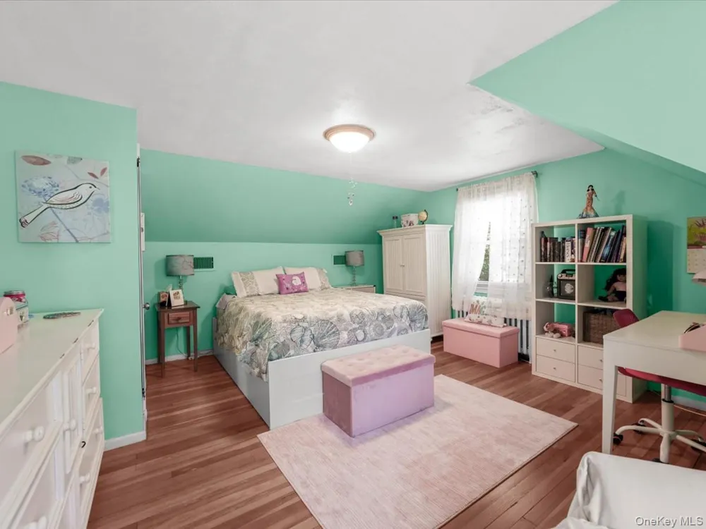 36 Francis Terrace Glen Cove, NY 11542