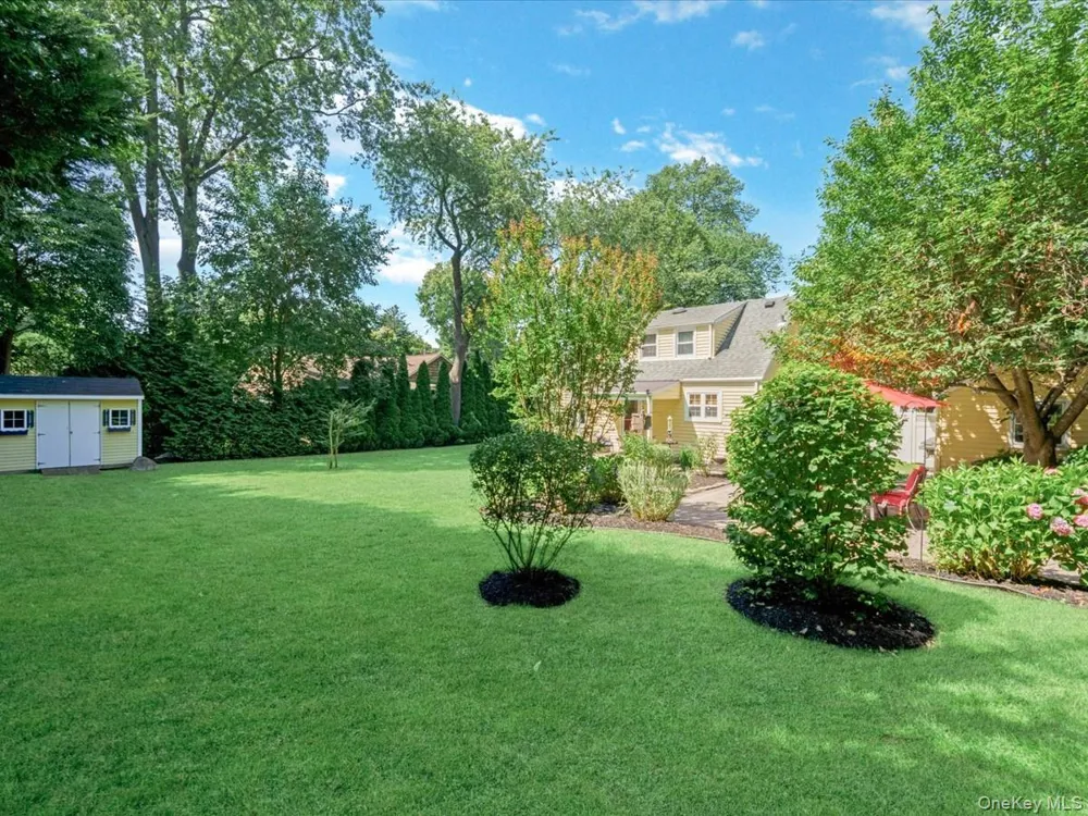 36 Francis Terrace Glen Cove, NY 11542