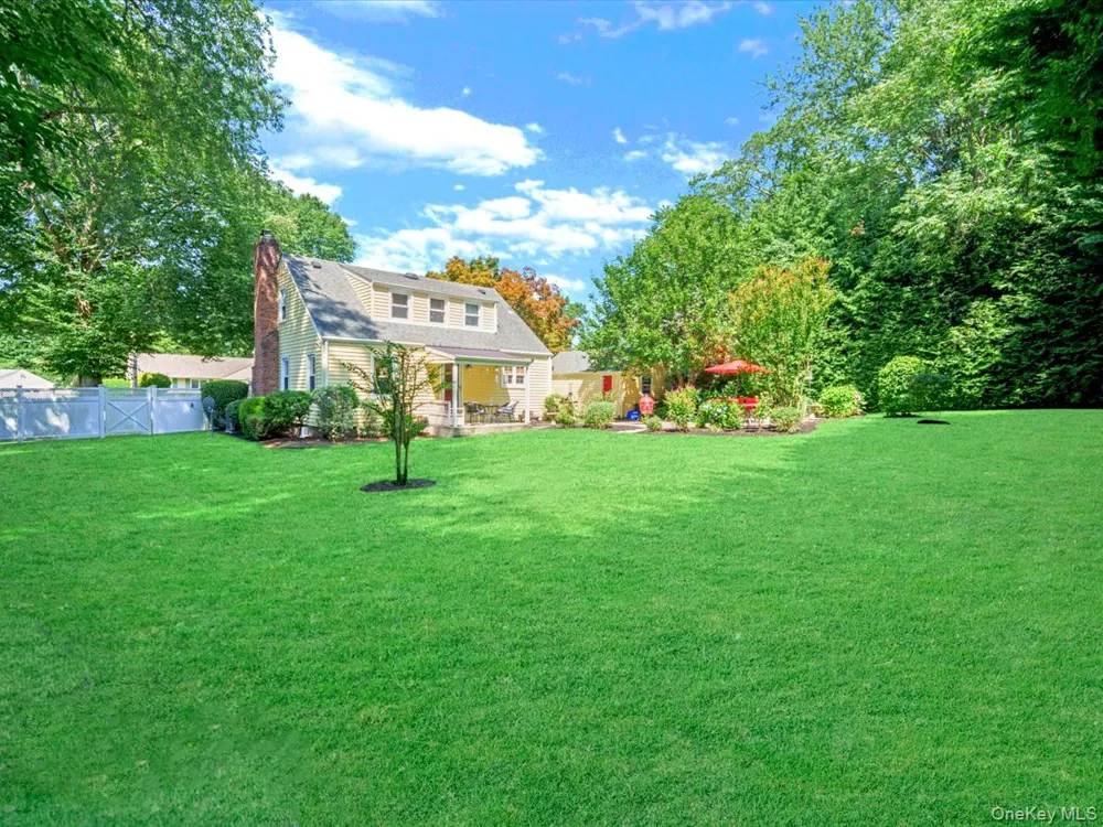 36 Francis Terrace Glen Cove, NY 11542