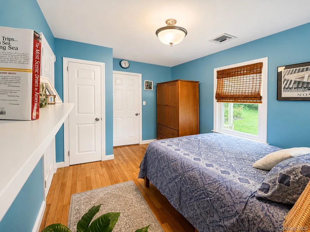 36 Francis Terrace Glen Cove, NY 11542