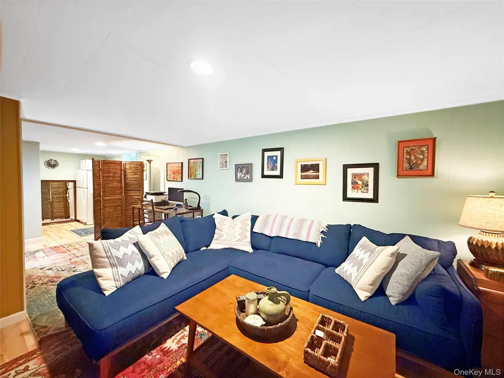 36 Francis Terrace Glen Cove, NY 11542