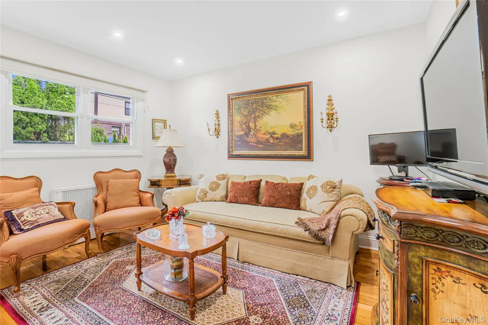 21852 Stewart Road Hollis Hills, NY 11427