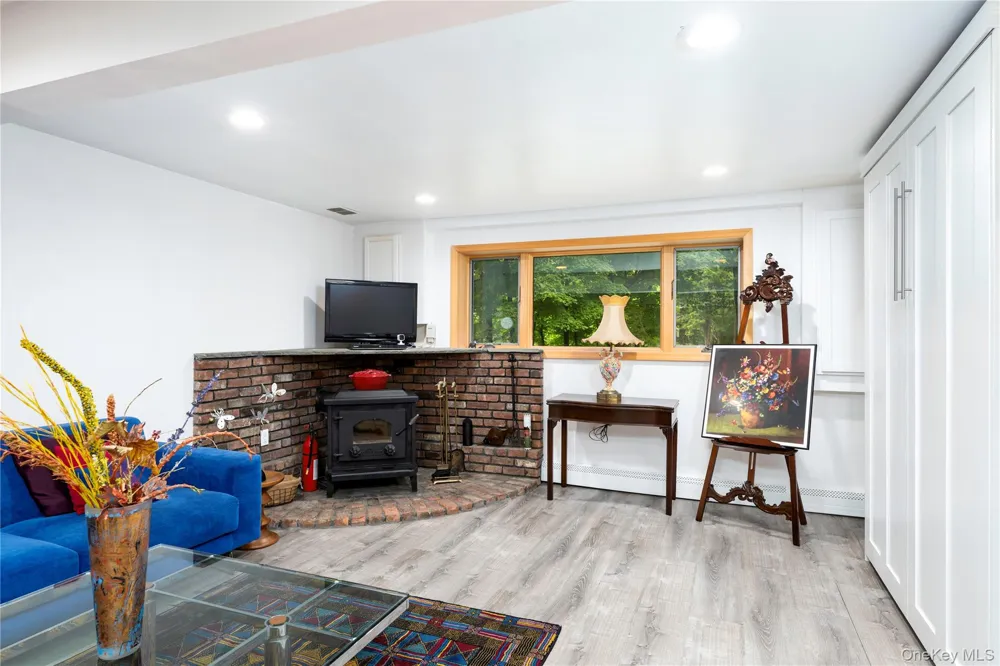 25 Ponderosa Road Carmel, NY 10512