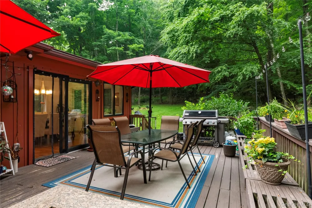 25 Ponderosa Road Carmel, NY 10512
