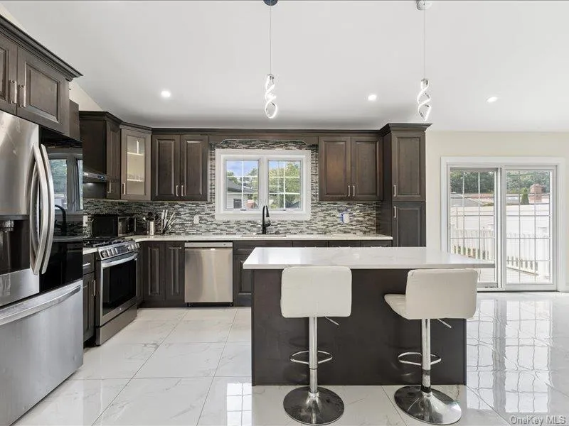 858 Prescott Street Valley Stream, NY 11580