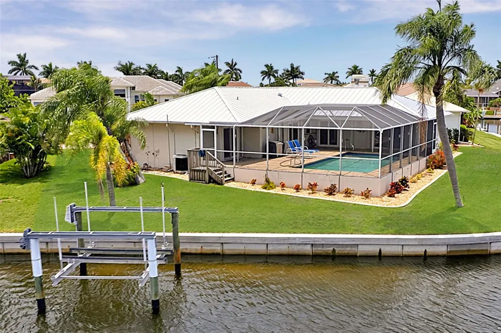 1230 SWAN COURT Punta Gorda, FL 33950