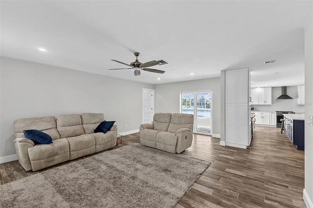 1230 SWAN COURT Punta Gorda, FL 33950
