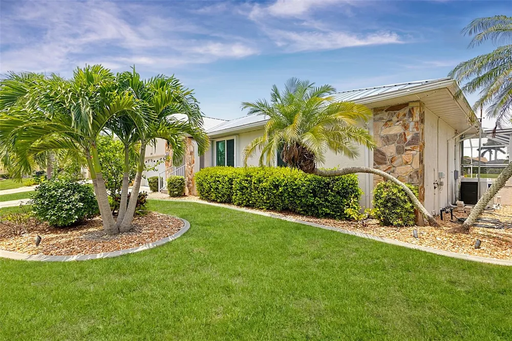 1230 SWAN COURT Punta Gorda, FL 33950