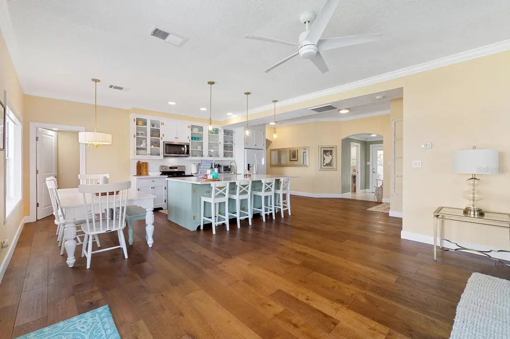 1426 RIVERSIDE DRIVE Daytona Beach, FL 32117