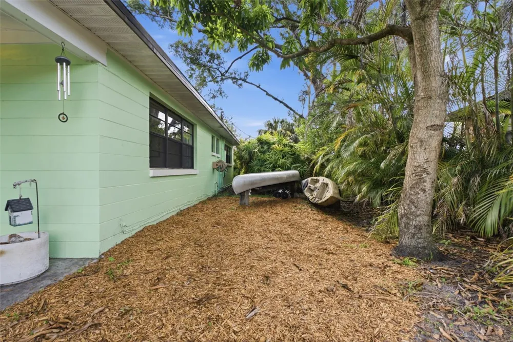 609 W RIVER DRIVE Temple Terrace, FL 33617