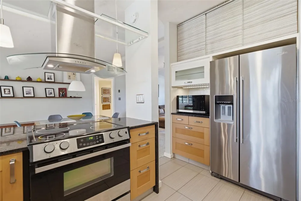 609 W RIVER DRIVE Temple Terrace, FL 33617