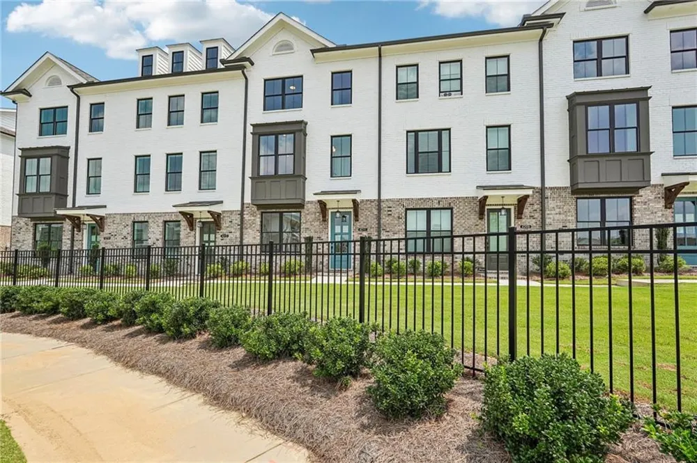 4211 Millcroft Place #215 Buford, GA 30518