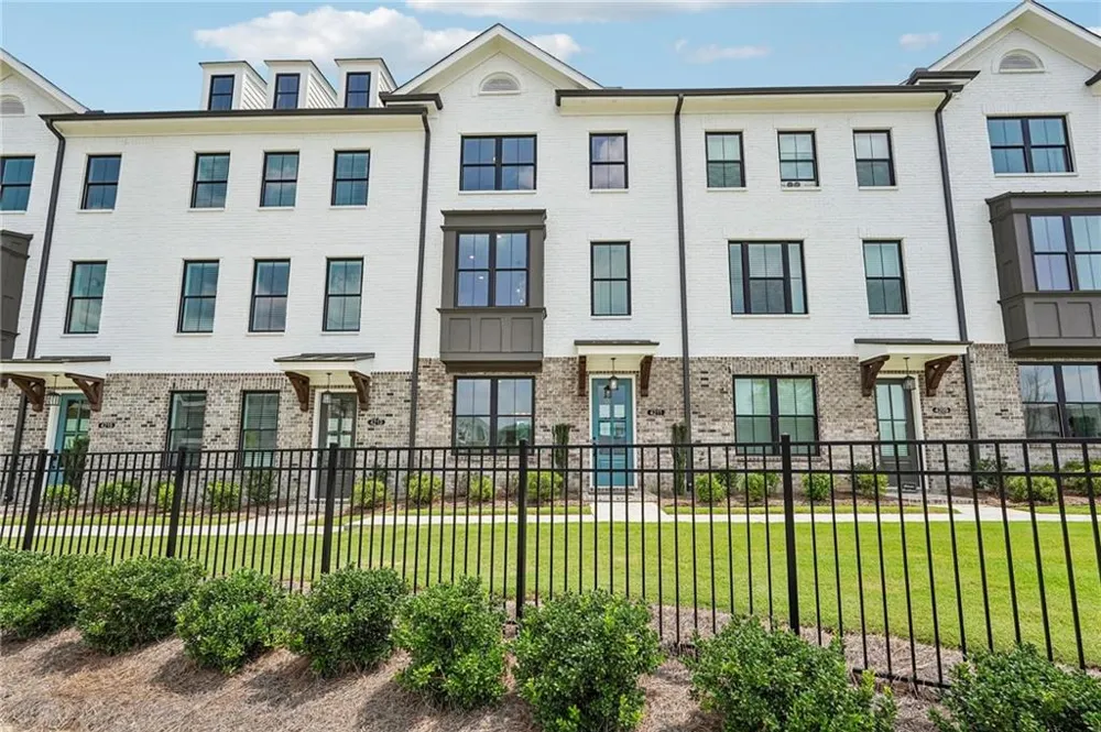 4211 Millcroft Place #215 Buford, GA 30518