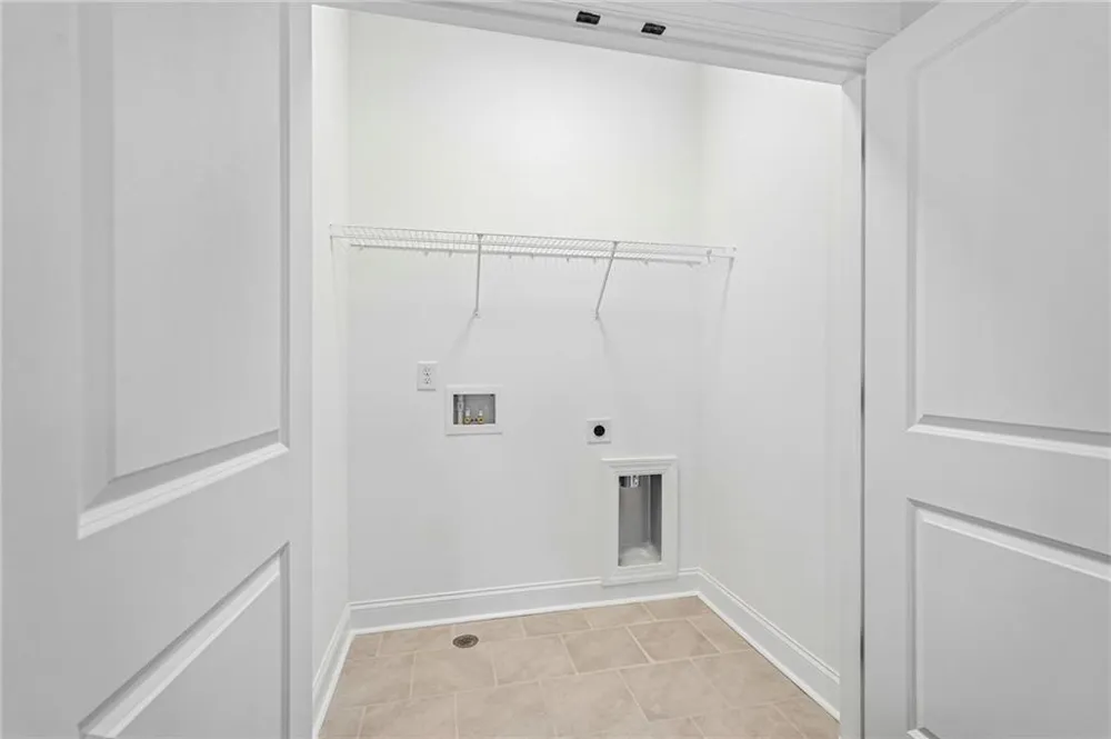 4211 Millcroft Place #215 Buford, GA 30518