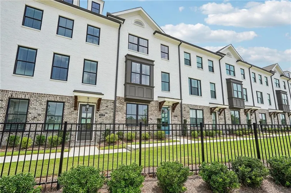 4211 Millcroft Place #215 Buford, GA 30518