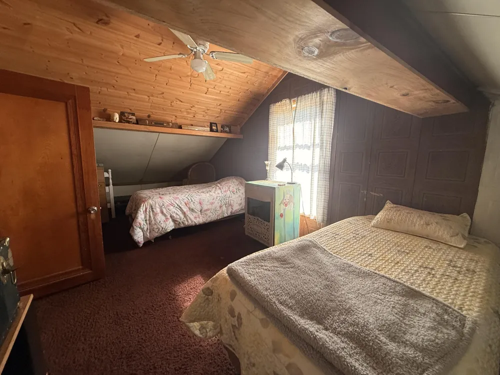 554 Morris Street Pentwater, MI 49449