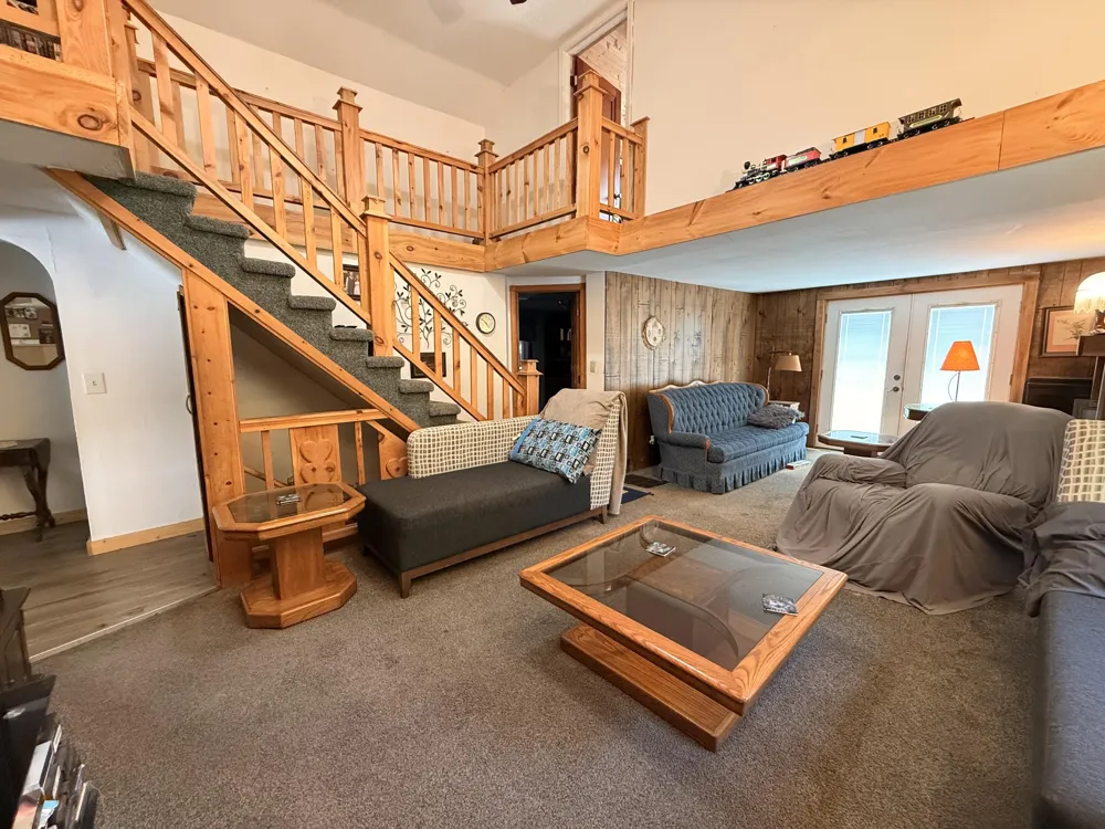 554 Morris Street Pentwater, MI 49449