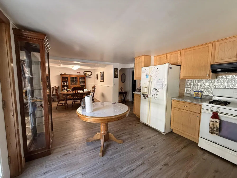 554 Morris Street Pentwater, MI 49449