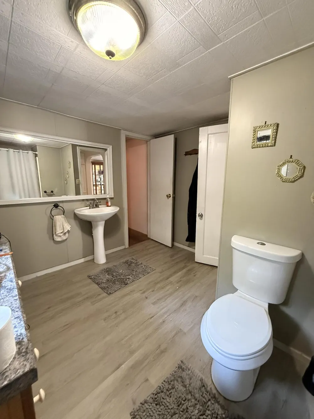 554 Morris Street Pentwater, MI 49449