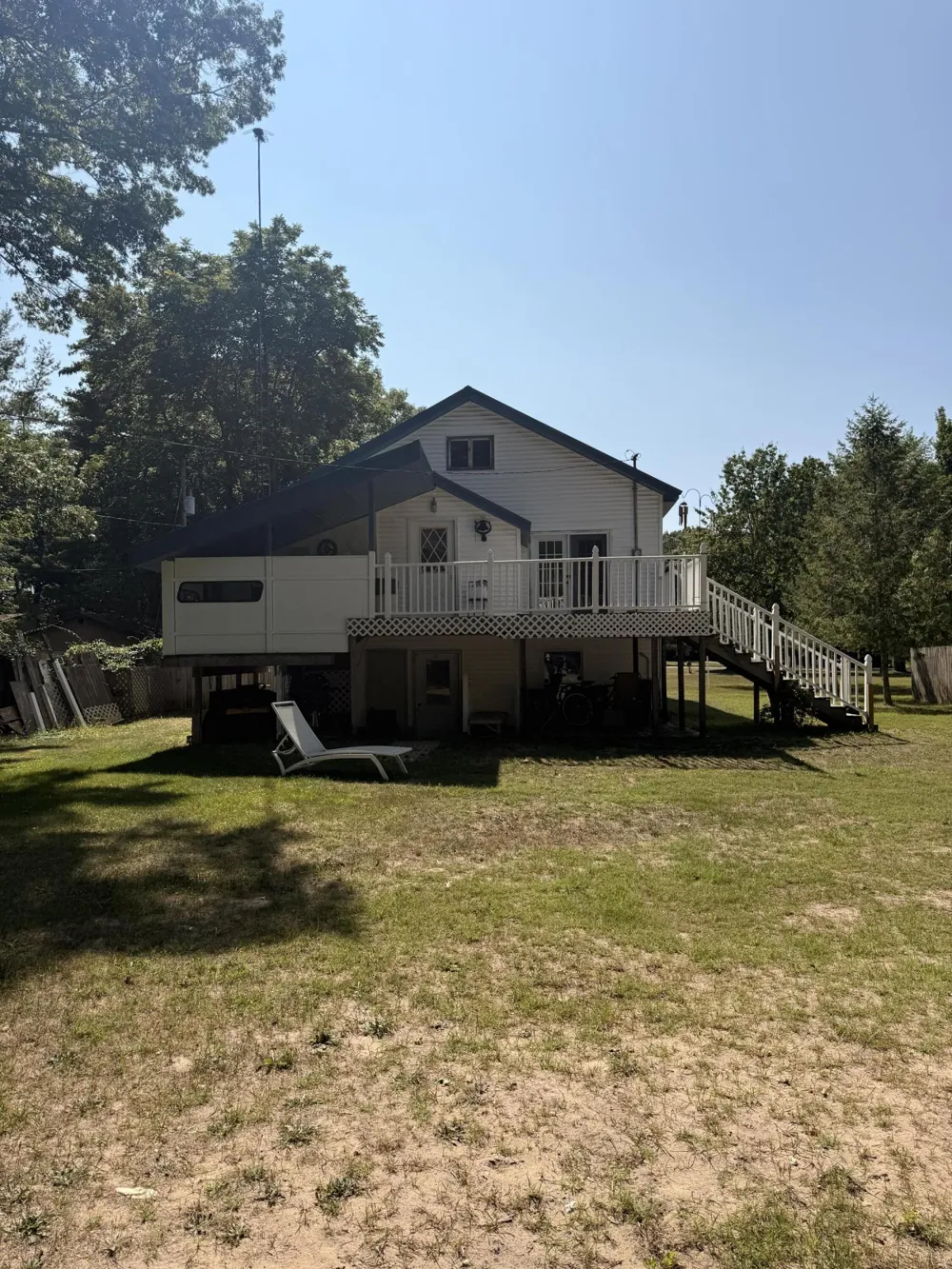 554 Morris Street Pentwater, MI 49449