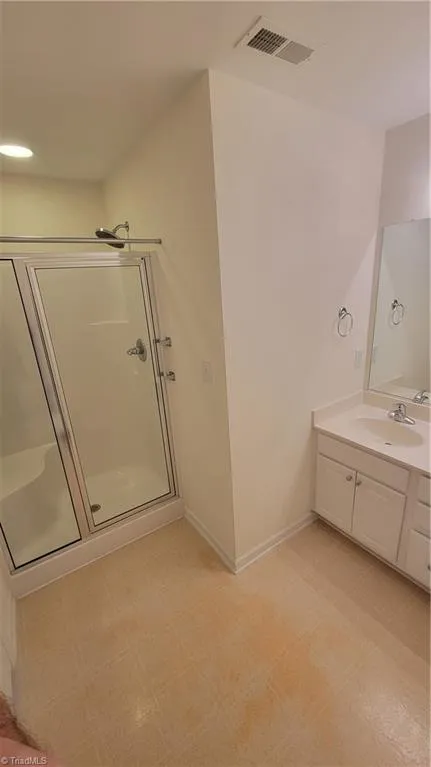 1337 Coppergate Trail Burlington, NC 27215