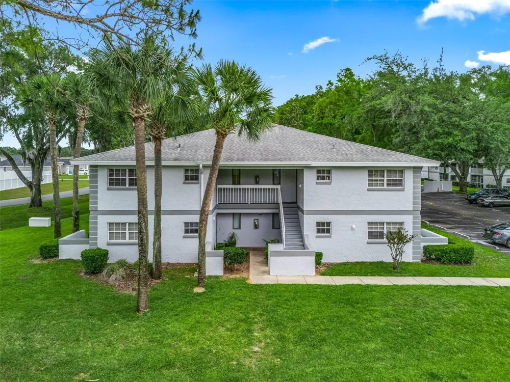 563 MIDWAY TRACK #K203 ocala, FL 34472