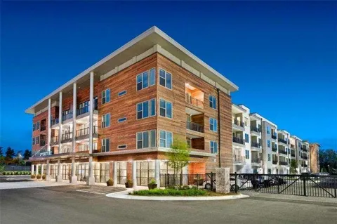 1490 W Ernest Barrett Parkway W #314