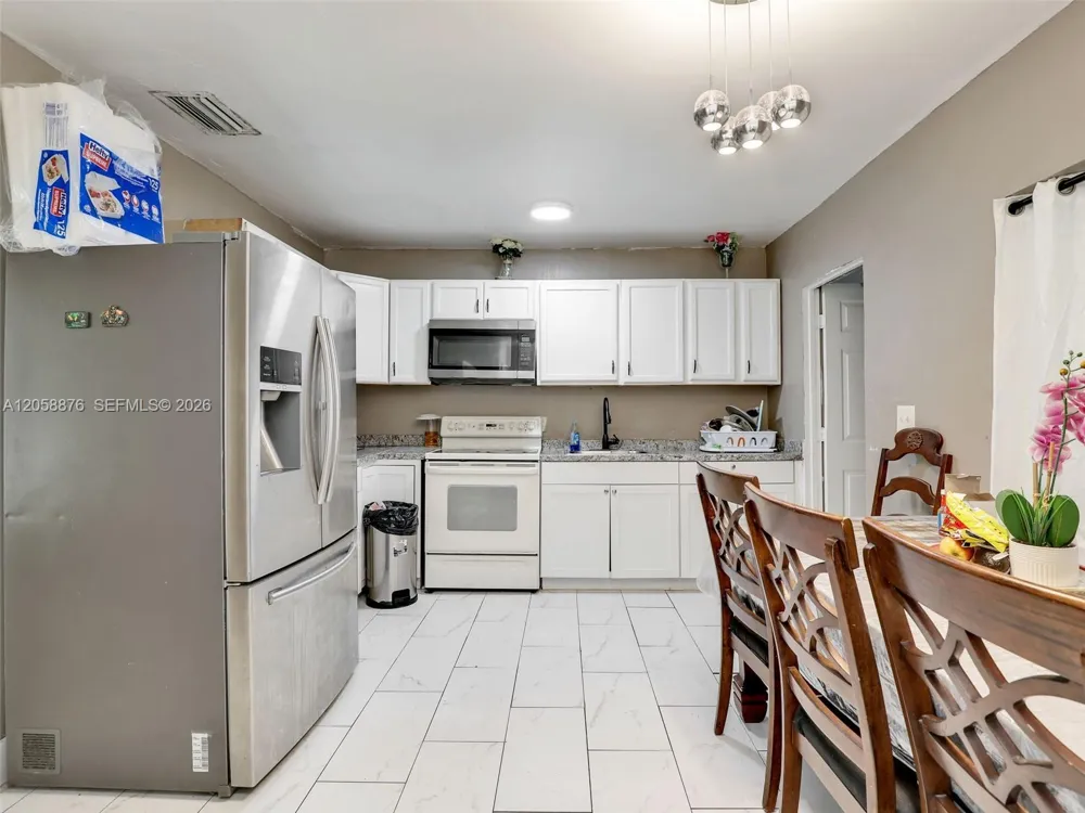 1132 River Rd North Fort Myers, FL 33903