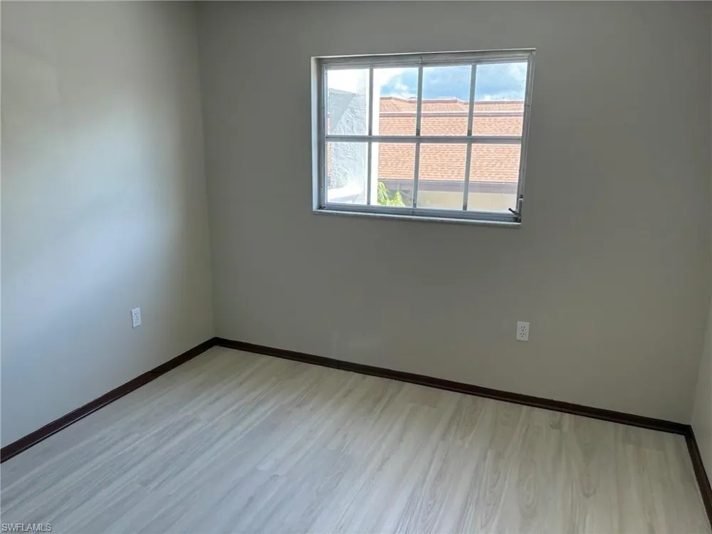 3704 Broadway #214 Fort Myers, FL 33901