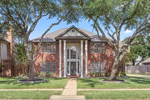 10214 Hedge Way Drive