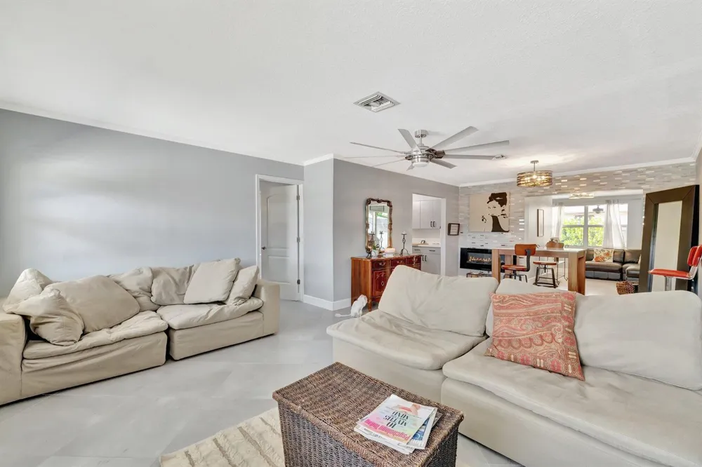 1894 SE Lafayette Street Stuart, FL 34997