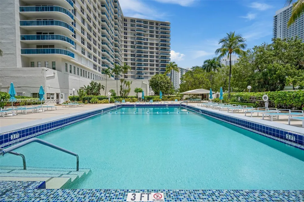 3800 S Ocean Dr #1716 Hollywood, FL 33019