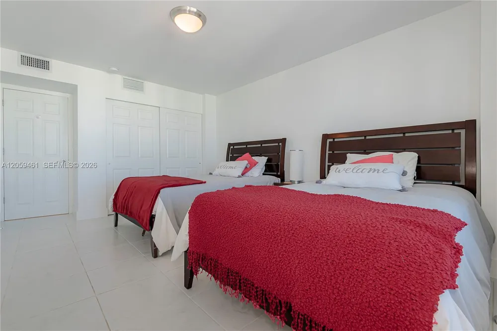 3800 S Ocean Dr #1716 Hollywood, FL 33019