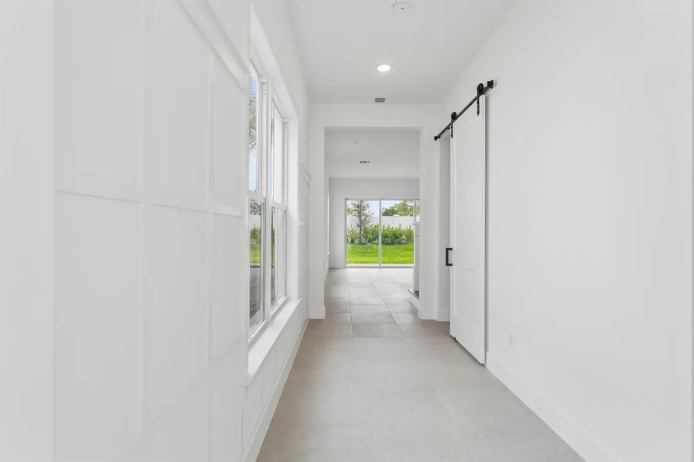 154 Parkside Way #14 Royal Palm Beach, FL 33414