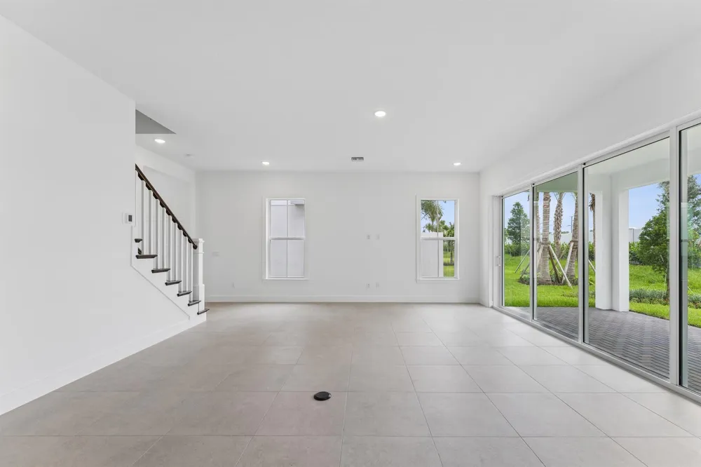 154 Parkside Way #14 Royal Palm Beach, FL 33414