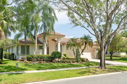 875 Bayside Lane