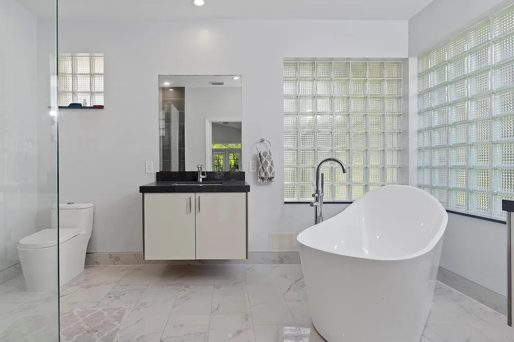 875 Bayside Lane Weston, FL 33326