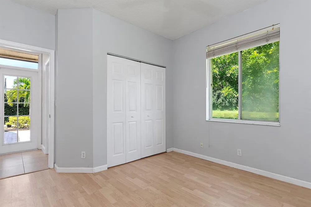 875 Bayside Lane Weston, FL 33326