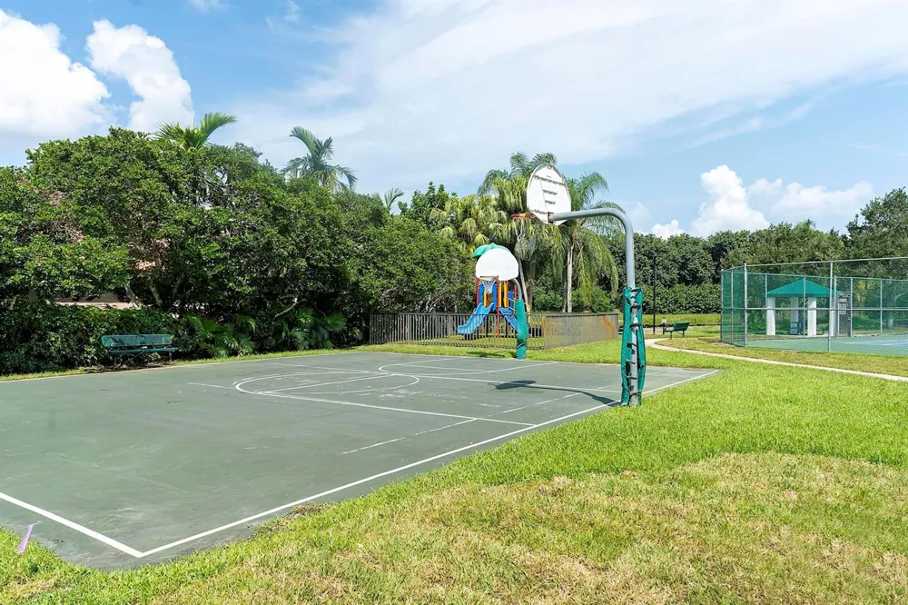 875 Bayside Lane Weston, FL 33326