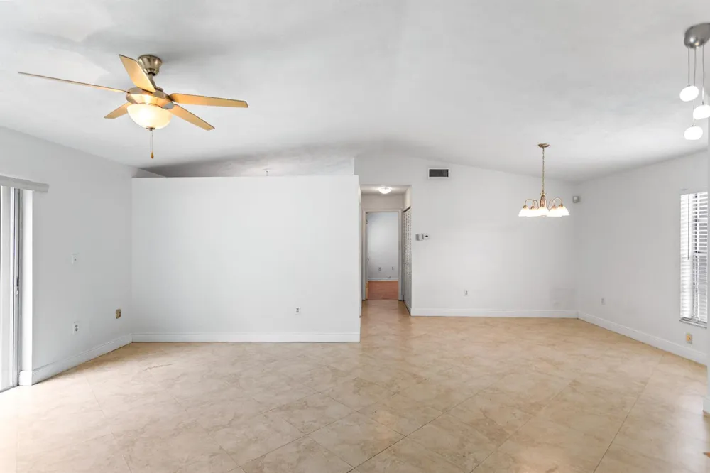 13945 LANGLEY PLACE Davie, FL 33325