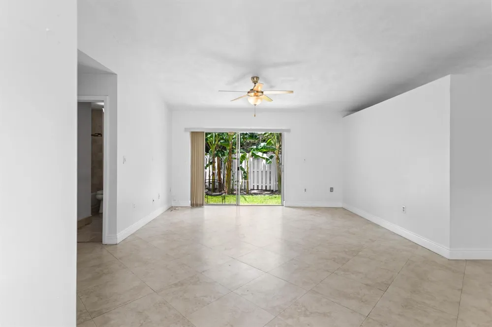 13945 LANGLEY PLACE Davie, FL 33325