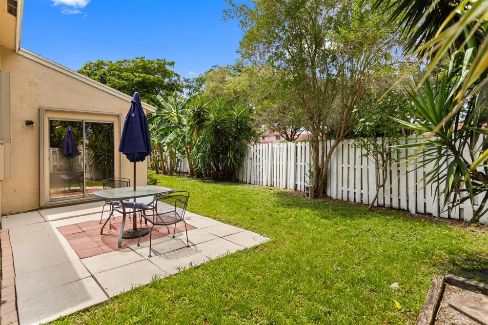 13945 LANGLEY PLACE Davie, FL 33325