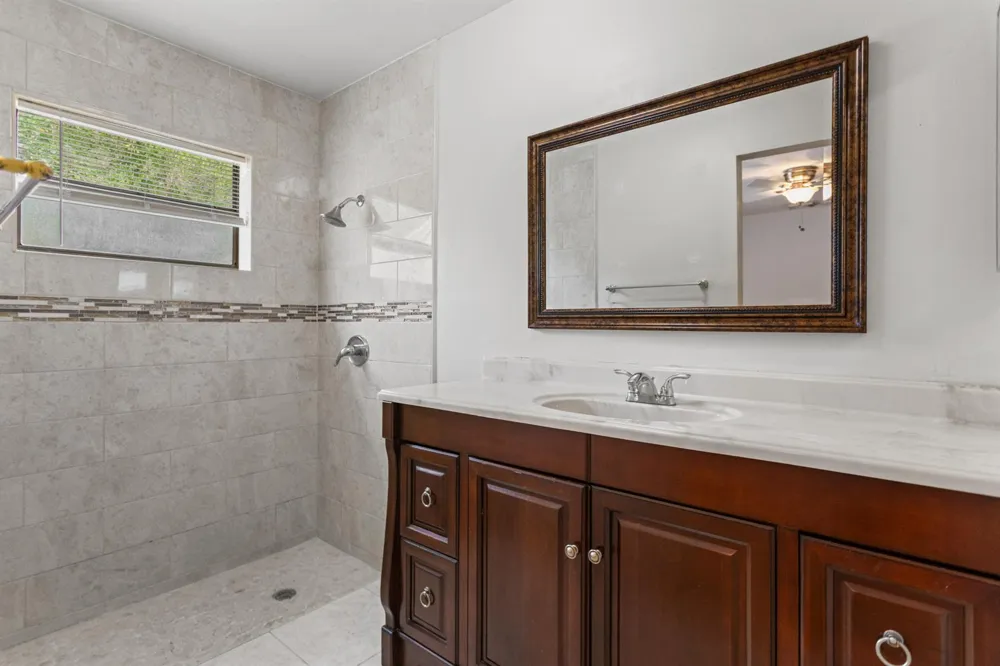 13945 LANGLEY PLACE Davie, FL 33325