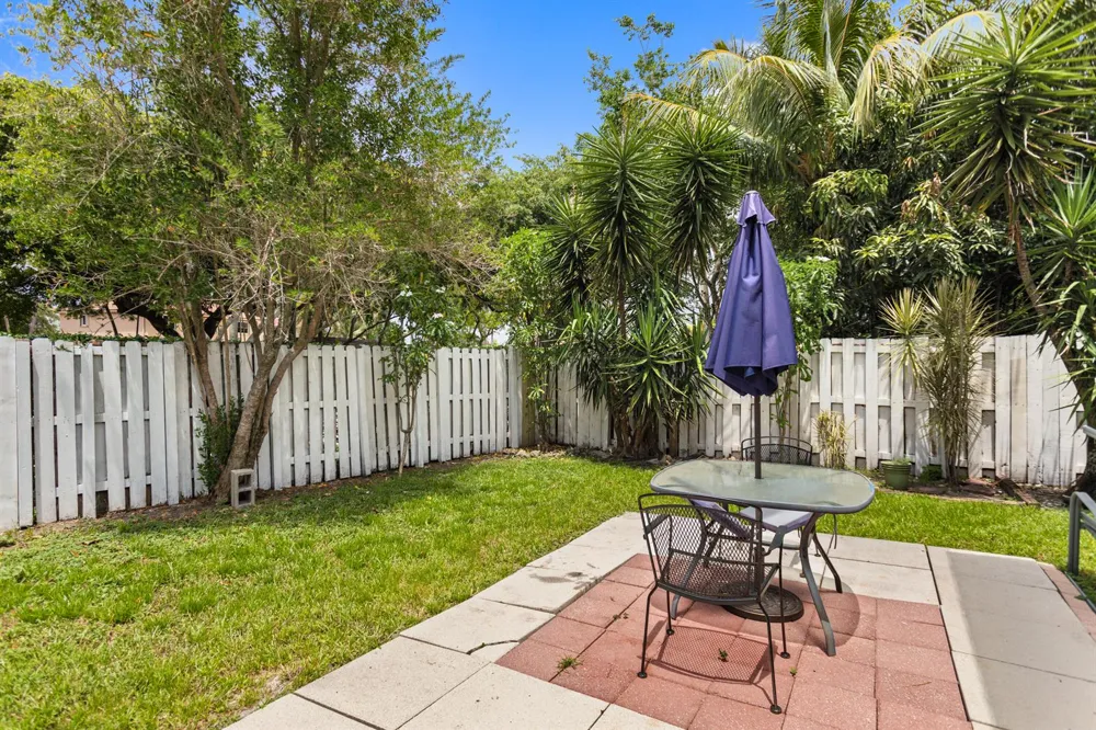 13945 LANGLEY PLACE Davie, FL 33325