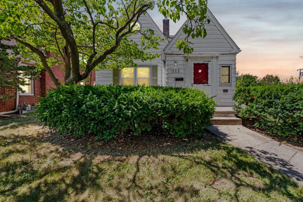 555 Martha Street Dearborn, MI 48128