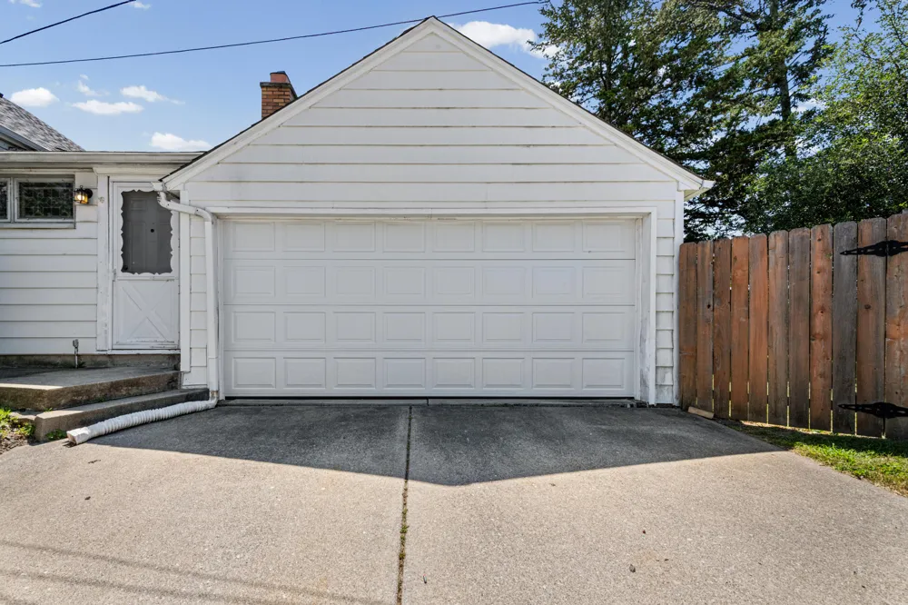 555 Martha Street Dearborn, MI 48128