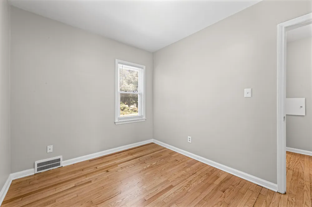 555 Martha Street Dearborn, MI 48128